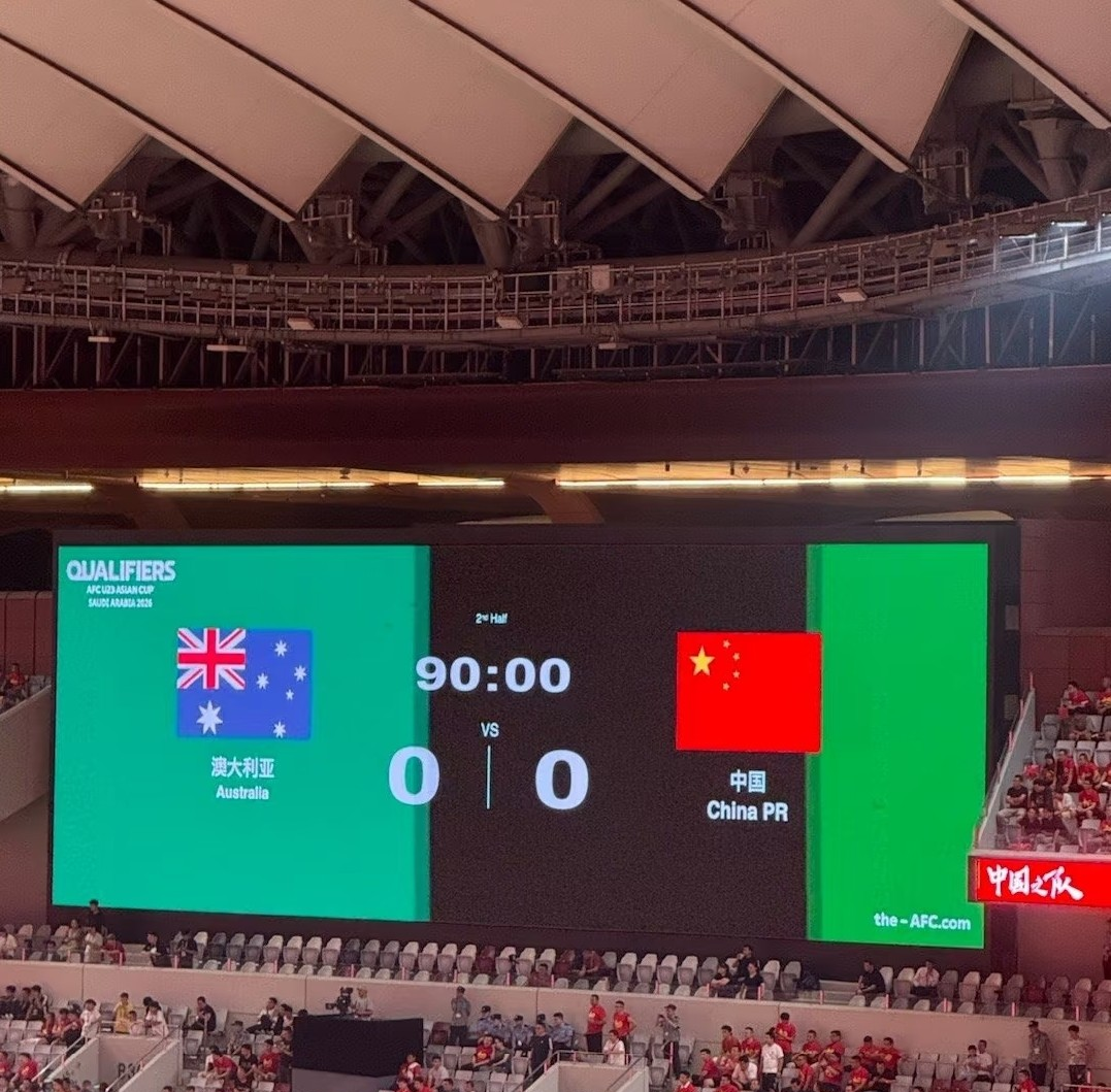 关于战术调整成功，球队连胜赢得冠军的信息