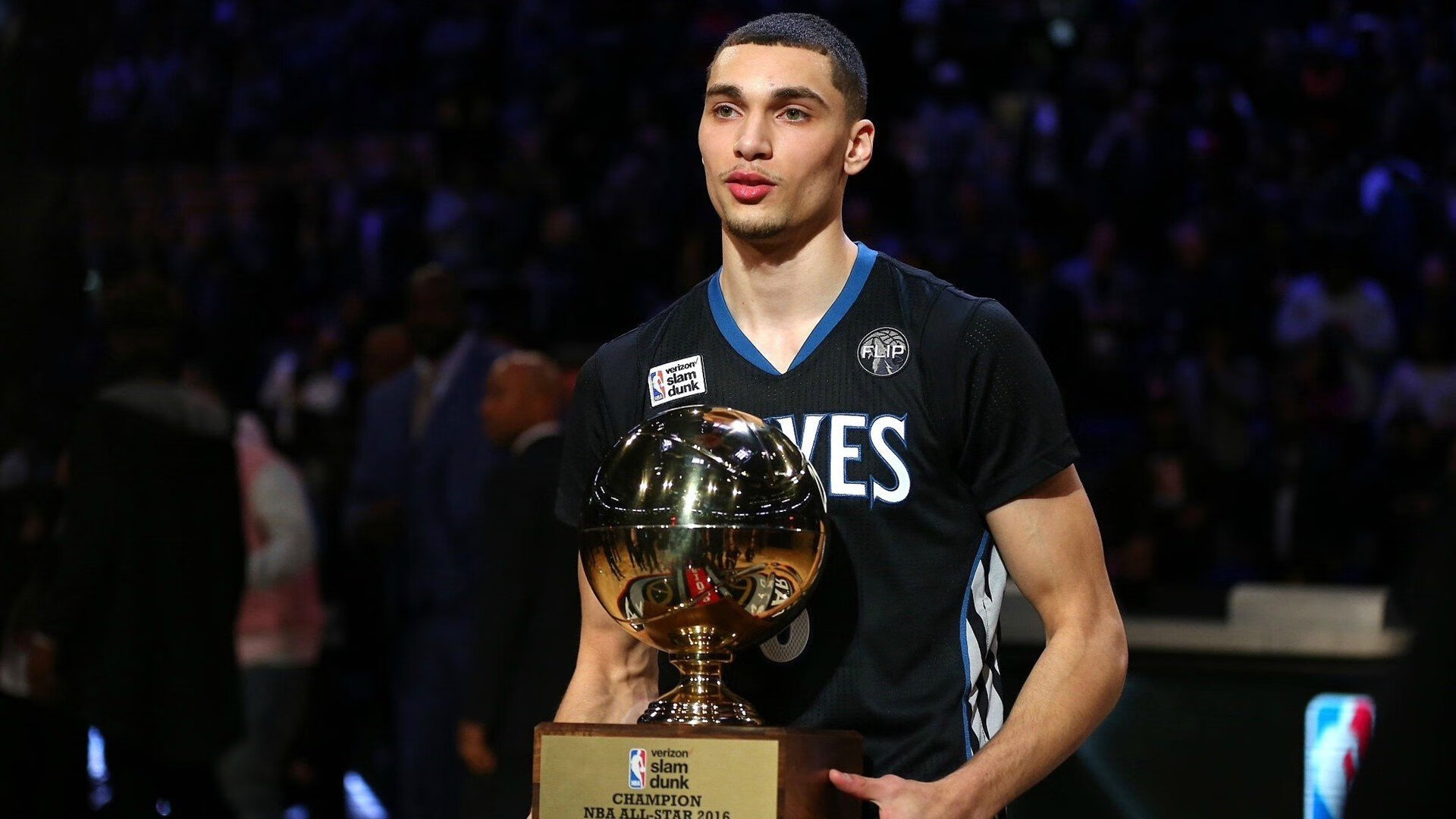 跨界狂想，当孙兴慜在F1赛道击溃中国车队—一场体育迷的平行宇宙狂欢