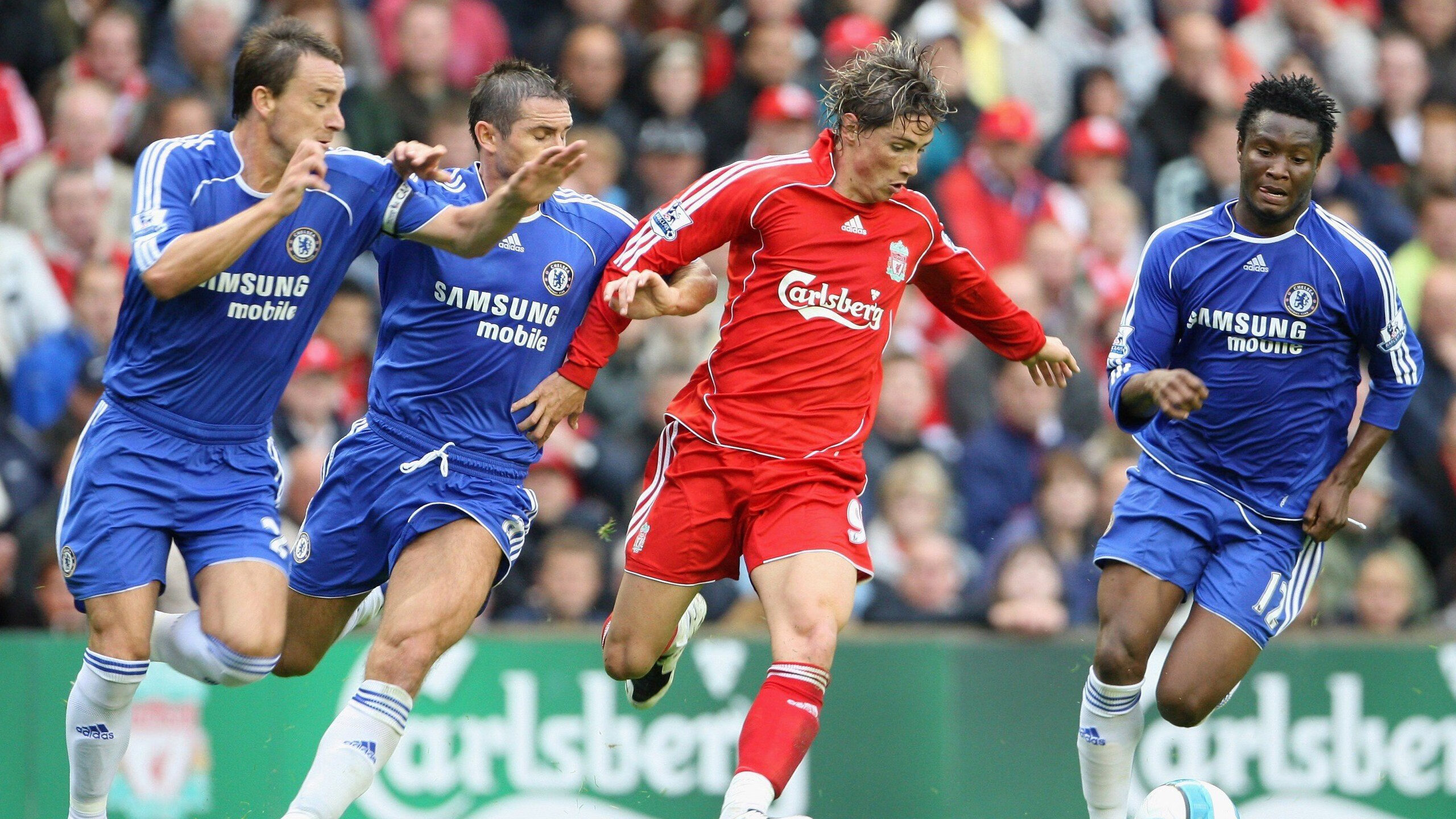 暗夜极速,当福克斯驶入F1街道赛的轰鸣心脏