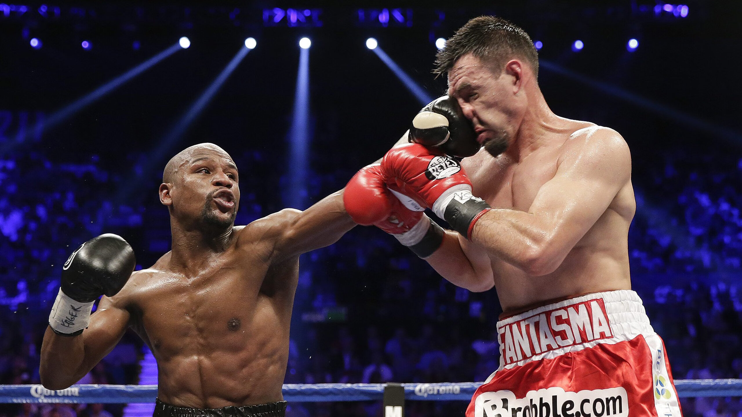 赛道烽烟，阿隆索率迈凯伦鏖战梅赛德斯，传奇一役永载史册